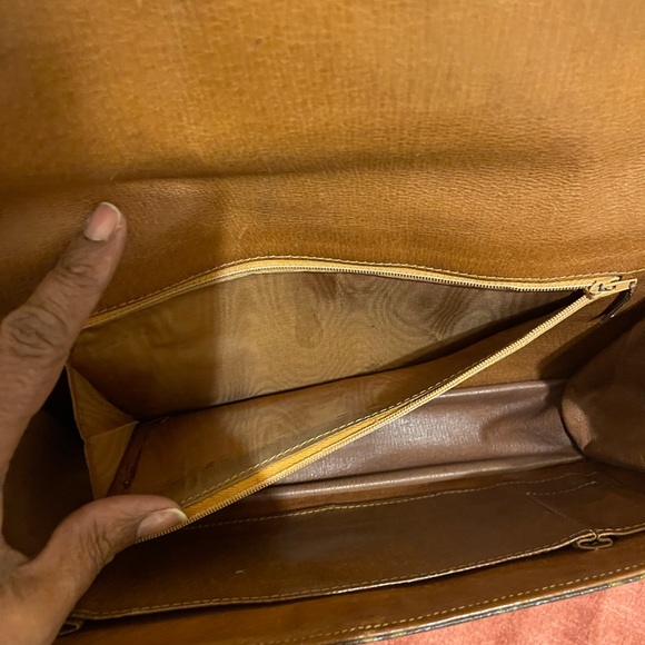 Louis Vuitton Vintage Monogram Clutch - Picture 3 of 12